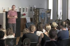 FJU-Pan-Napad-a-Analfabetka-Negramotna-21.06.25-Foto©Luzina-6