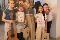 1086555d-7697-40a1-bef2-1c13d8b4d064-1