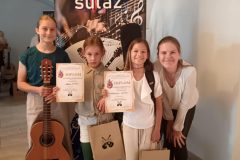 d8ae5f6f-8b2b-48df-82f4-cc54b25f2857