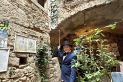 37fa403d-1685-43c1-b614-e8a70e46adf1