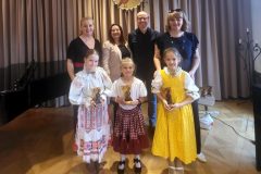 6a4c5d48-a2f6-40f1-a2f7-d7f14662409b