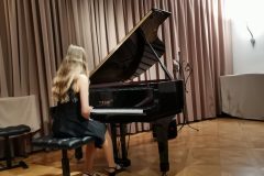 939d660f-625a-42f8-8e36-1cc20e0a6d04