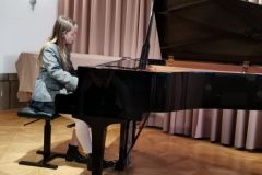 f104e861-a035-4eb8-8aad-22f20a7dfe10